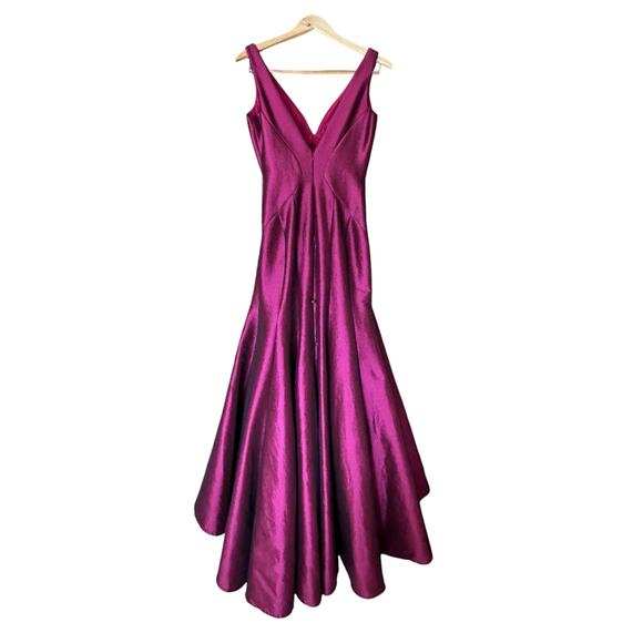Mac Duggal Formal Dress Size 4 Magenta Taffeta Plunge Neck Trumpet Skirt HOCO - Picture 2 of 10